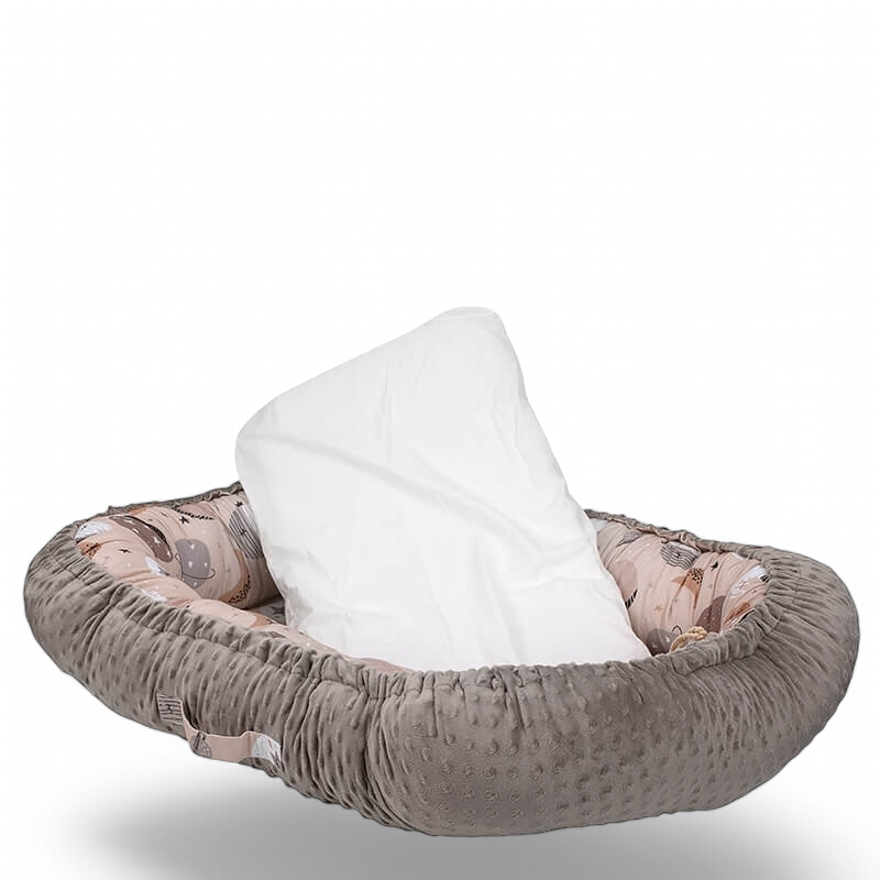 Fole për bebe e bërë nga pambuk organik Oeko-Tex me printim Sleeping Planets.